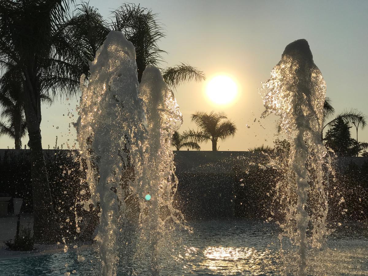 Dubaivillage Camposano Luaran gambar